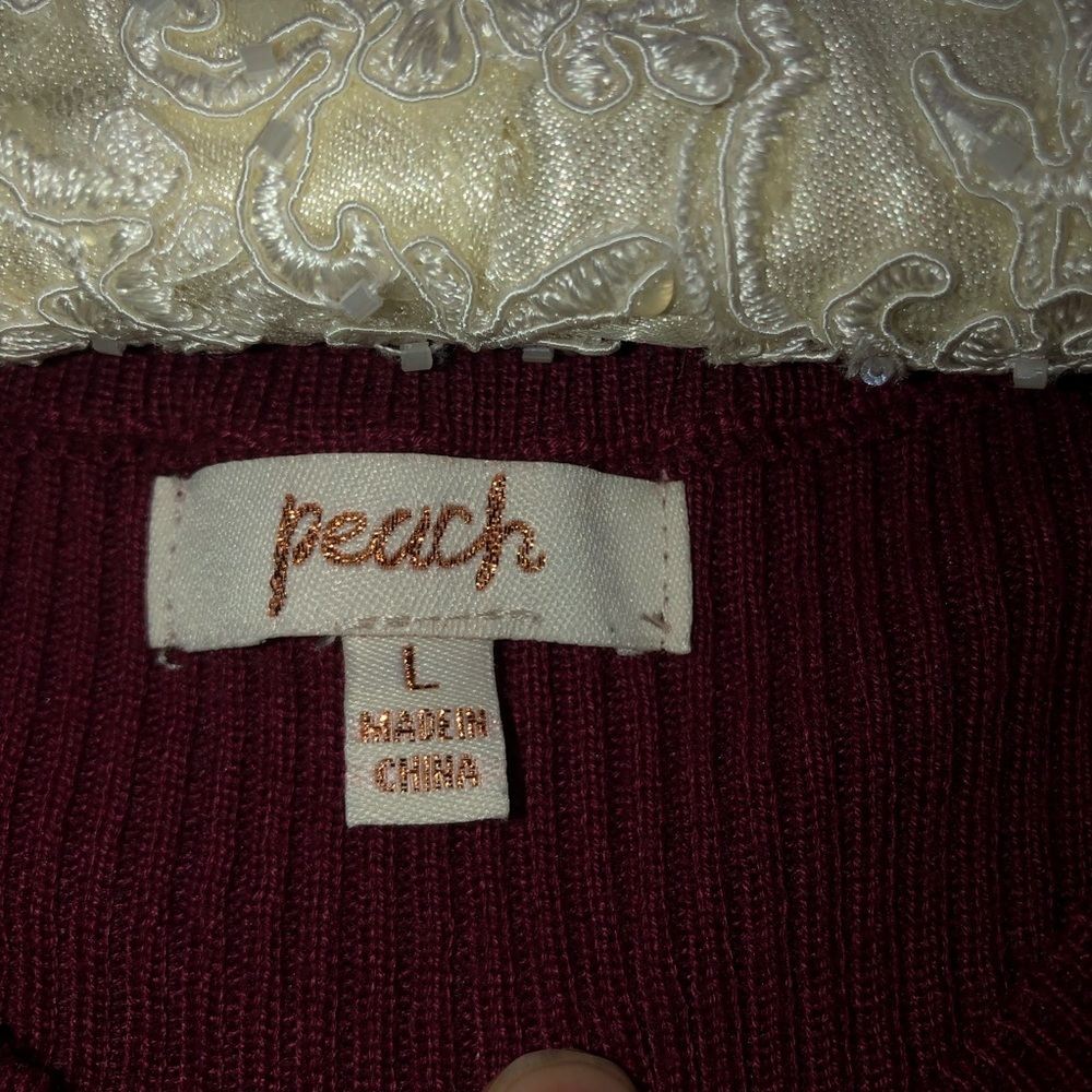 Peach crewneck Ribbed sweater burgundy size large Puffy Floral Sheer Lace sleeve - Picture 7 of 9